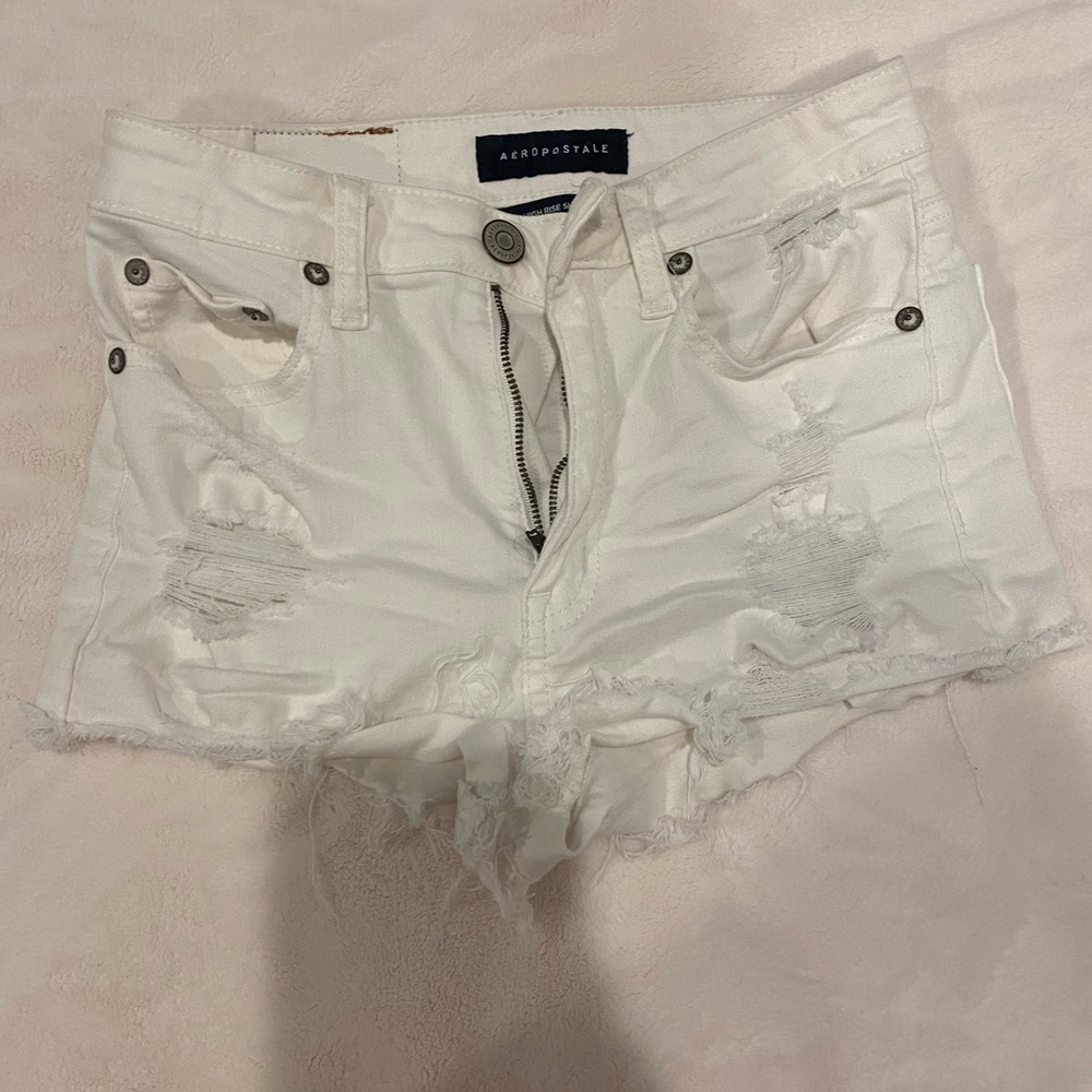 High rise shorty white size 2 Aeropostale